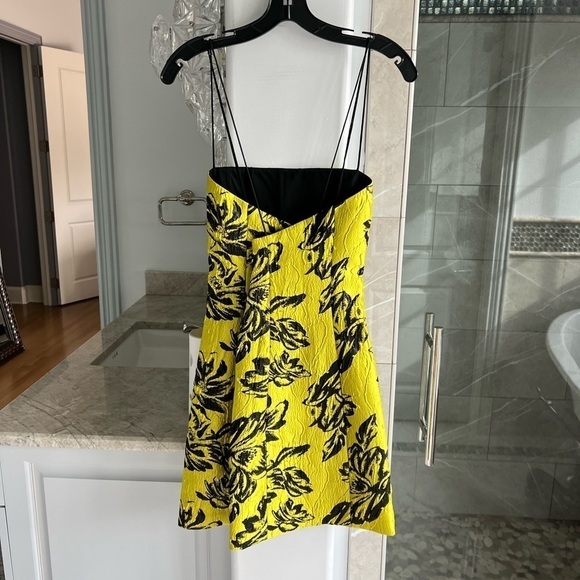 ALICE + OLIVIA Tayla Structured Jacquard Mini Dress - Picture 6 of 16